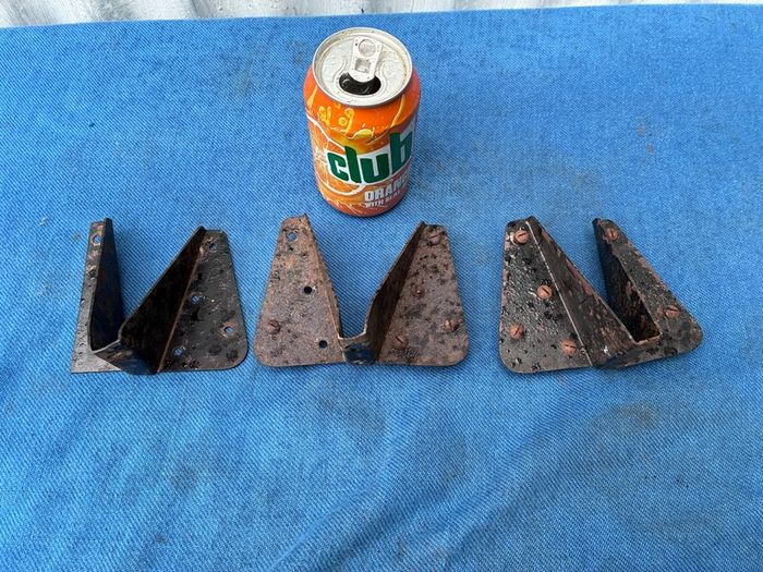 3 old brackets