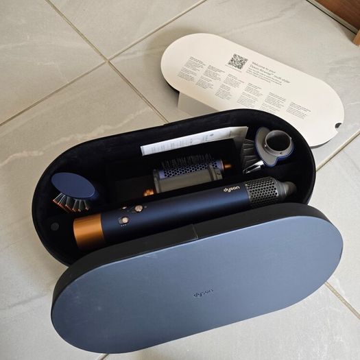 dyson airwrap