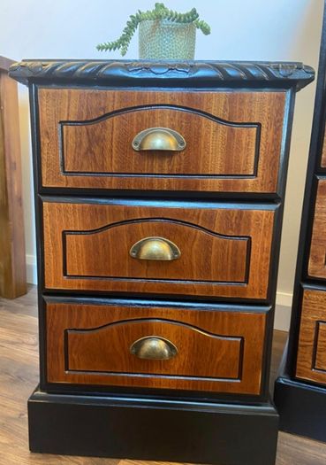 chest of drawers and 2 lockers