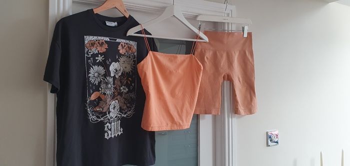 3 x Pieces - Bershka SOUL top, vest and shorts Sz 10 UK