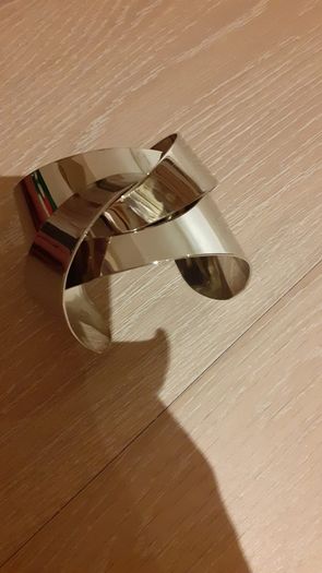 Ladies Bangle