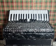 piano accordion Scandalli 96 bass