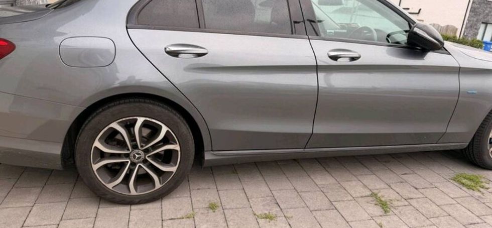 Mercedes Benz C350E Sport Premium plus 4DR