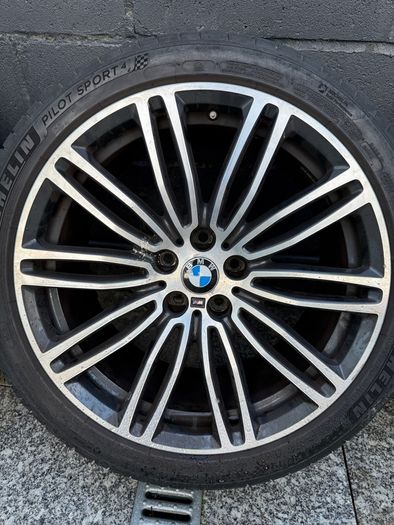 BMW g30/31 genuine alloys