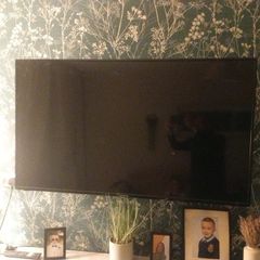 50" Slim Hd Tv