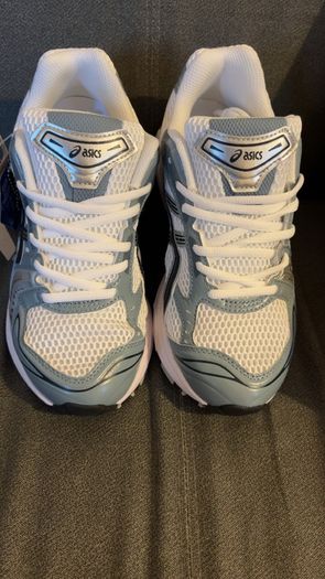 ASICS Grey White Silver Trainers Sneakers Size 42