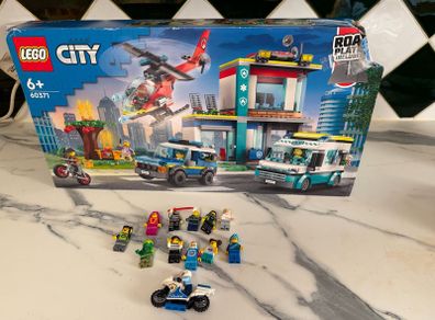 Lego. City. 60371. Plus Tub and Mini Figures. Original.