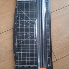 Paper Cutter