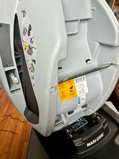 Maxi-Cosi Coral Infant Car Seat + ISOFIX Base