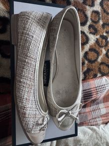 Shoes Gold Size 7