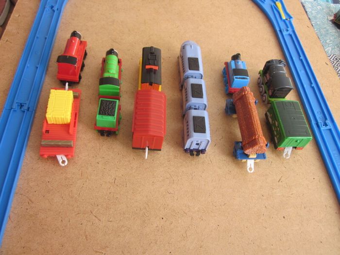 Thomas & Friends Push Along Engines/Tracks