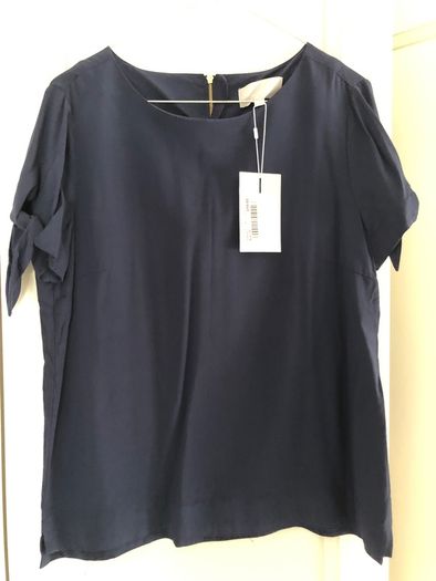 Navy short sleeve top