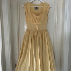 Vintage style yellow midi dress