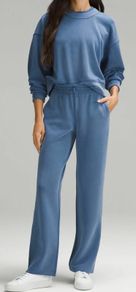 NEW Lululemon Softstreme Bottoms / Wide leg Joggers - Size 10/12