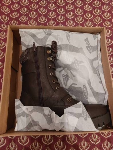 Schuh Ranger Boots Brand New