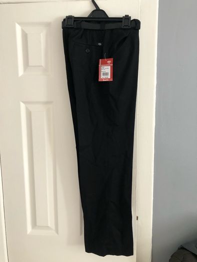 Boys BNWT trousers age 13/14 reduced