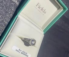 9ct white gold ring