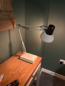 Angle poise lighting fixture