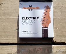 Electric guitar strings
