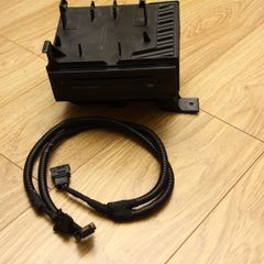 Q7 MMI 2G DVD Navigation with retainer and power cable
