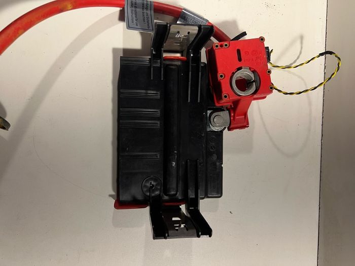 BMW E81 E82 E84 E87 E90 E91 E92 Distributor Fuse 6942912-08 A3l2b935g 3 Series