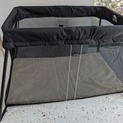 BabyBjorn Travel Cot Light - Black