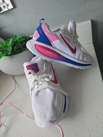 Ladies Trainers