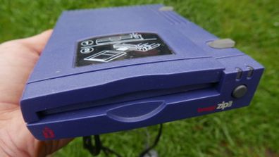 Iomega ZIP 100 Drive Z100P2 With AC Power Supply,  Disk