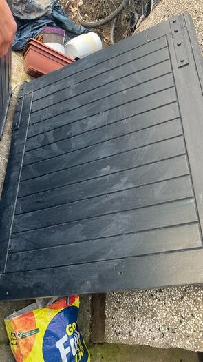 gate