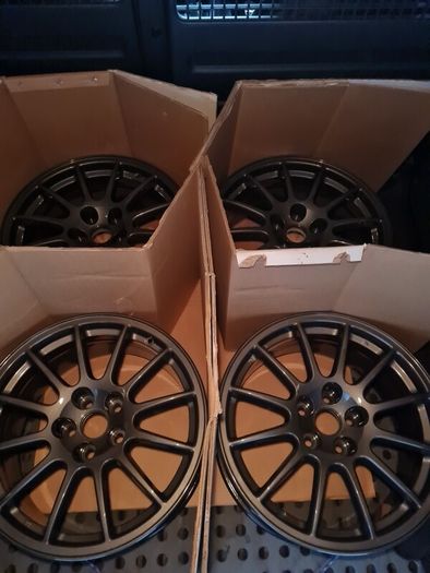 Mitsubishi Evo X 18" Enkei Alloy Wheels