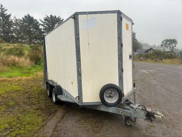 Trailer
