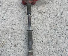 Triple headed scaling hammer