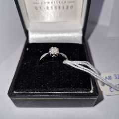9ct gold ring