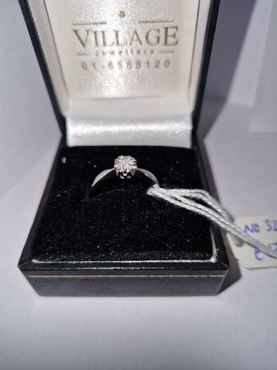 9ct gold ring