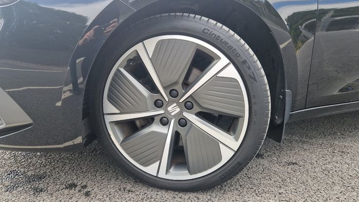 2021 (212) SEAT Leon FR+ 1.5 TSI 150PS | One Owner | High Specification | Full Service History