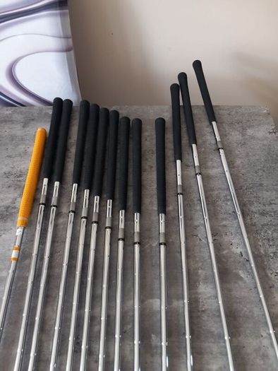 Masters Lady's golf clubs and bag.