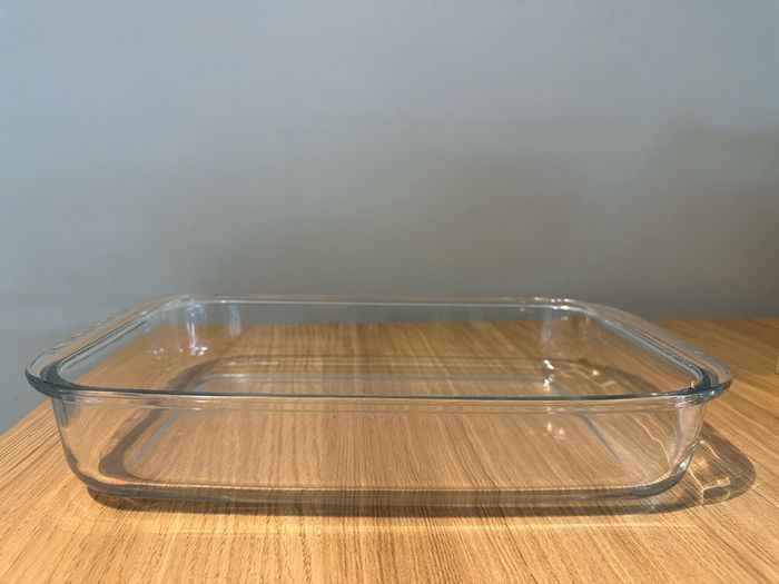 Glass baking tray - large