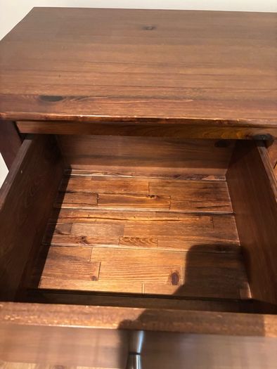 Solid wooden chest of drawers in excellent condition