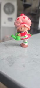 HTF Vintage 1981 AGC Kenner Strawberry Shortcake Mini PVC Doll Watering Can Figurine 2" same era as MLP G1 My Little Pony