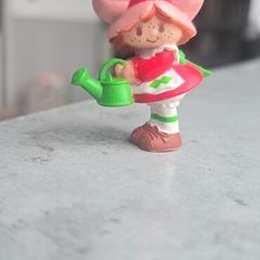 HTF Vintage 1981 AGC Kenner Strawberry Shortcake Mini PVC Doll Watering Can Figurine 2" same era as MLP G1 My Little Pony
