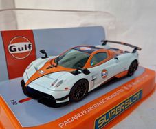 Scalextric Pagani Huayra BC Roadster Slot car ( H4335 C4335 street supercar superslot )