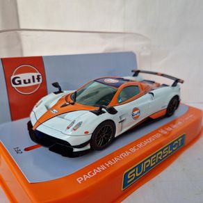 Scalextric Pagani Huayra BC Roadster Slot car ( H4335 C4335 street supercar superslot )