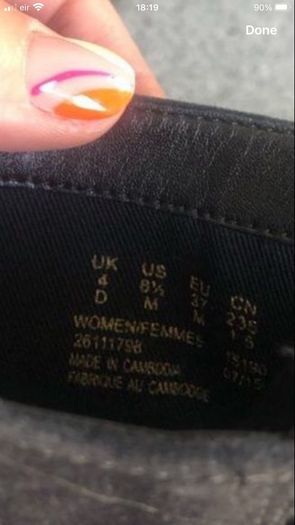 Ladies boots size 4