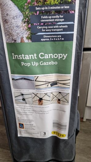 Pop up gazebo
