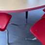 Children's table Image 3