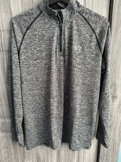 Under Armour Quarter Zip - Medium