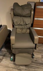 Accora Configura Advance High Dependency Chair