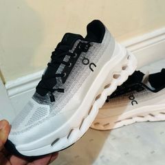 On Cloudtilt shoes