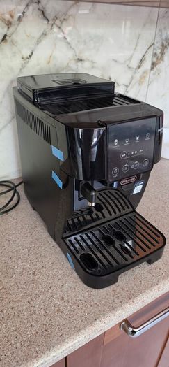 delonghi Maghifica start coffee machine