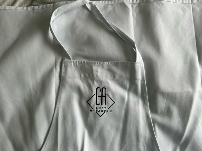 Oliver Harvey Professional White Chef Apron Glovers Alley / Andy McFadden Embroidered